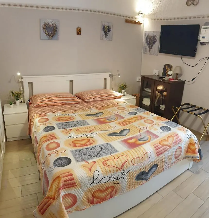 Giovanni S Little House Katania Apartament